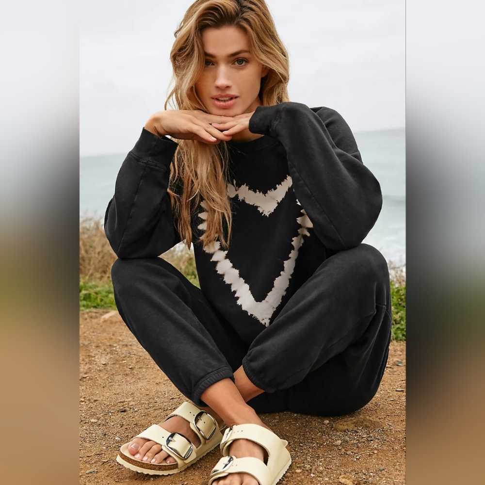 Anthropologie Electric & Rose Ronan Heart Sweatshirt - Picture 2 of 9